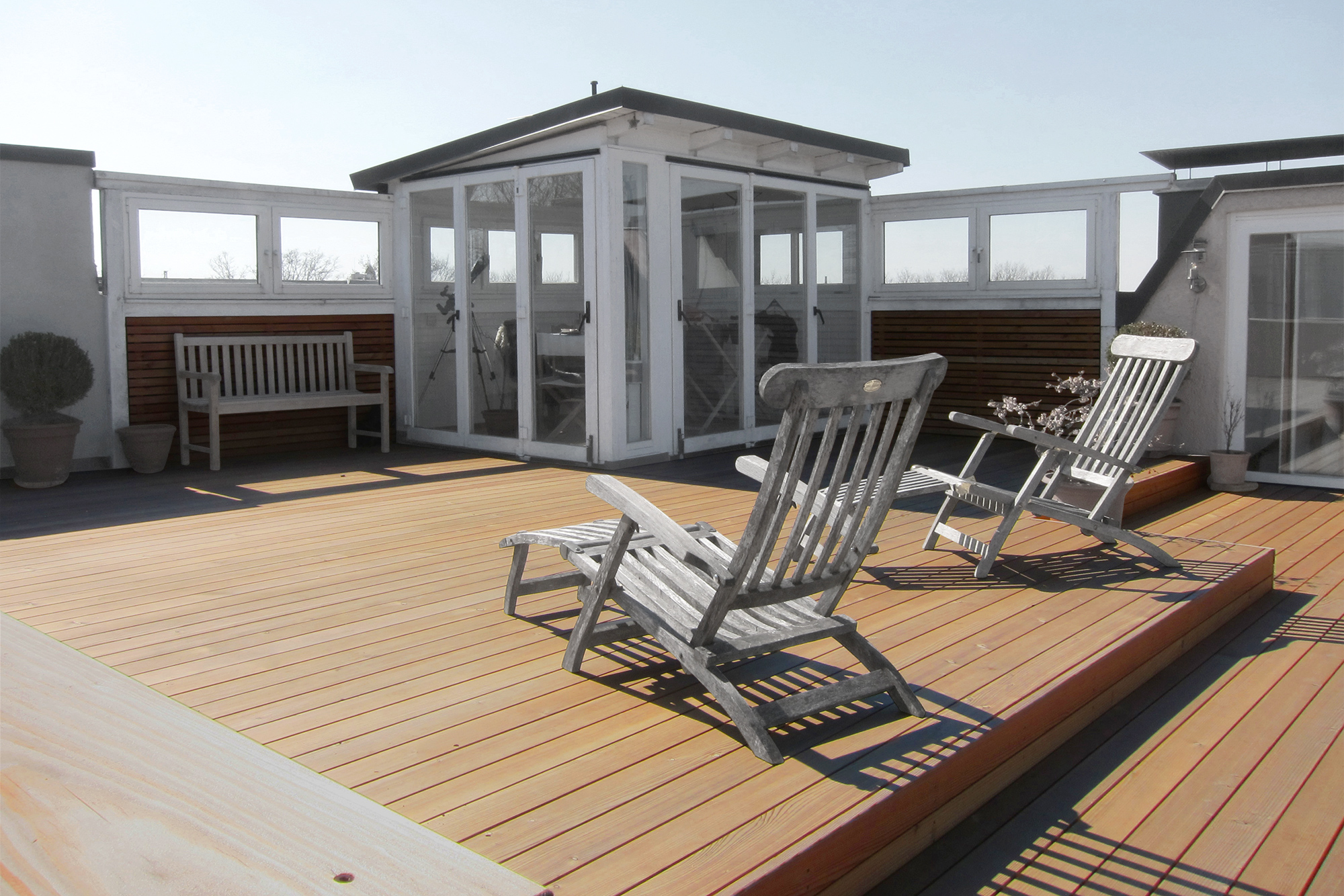 Dachterrasse mit Hochbeet - Lärche - Atelier Ralf Erben - Bauwerke aus Holz